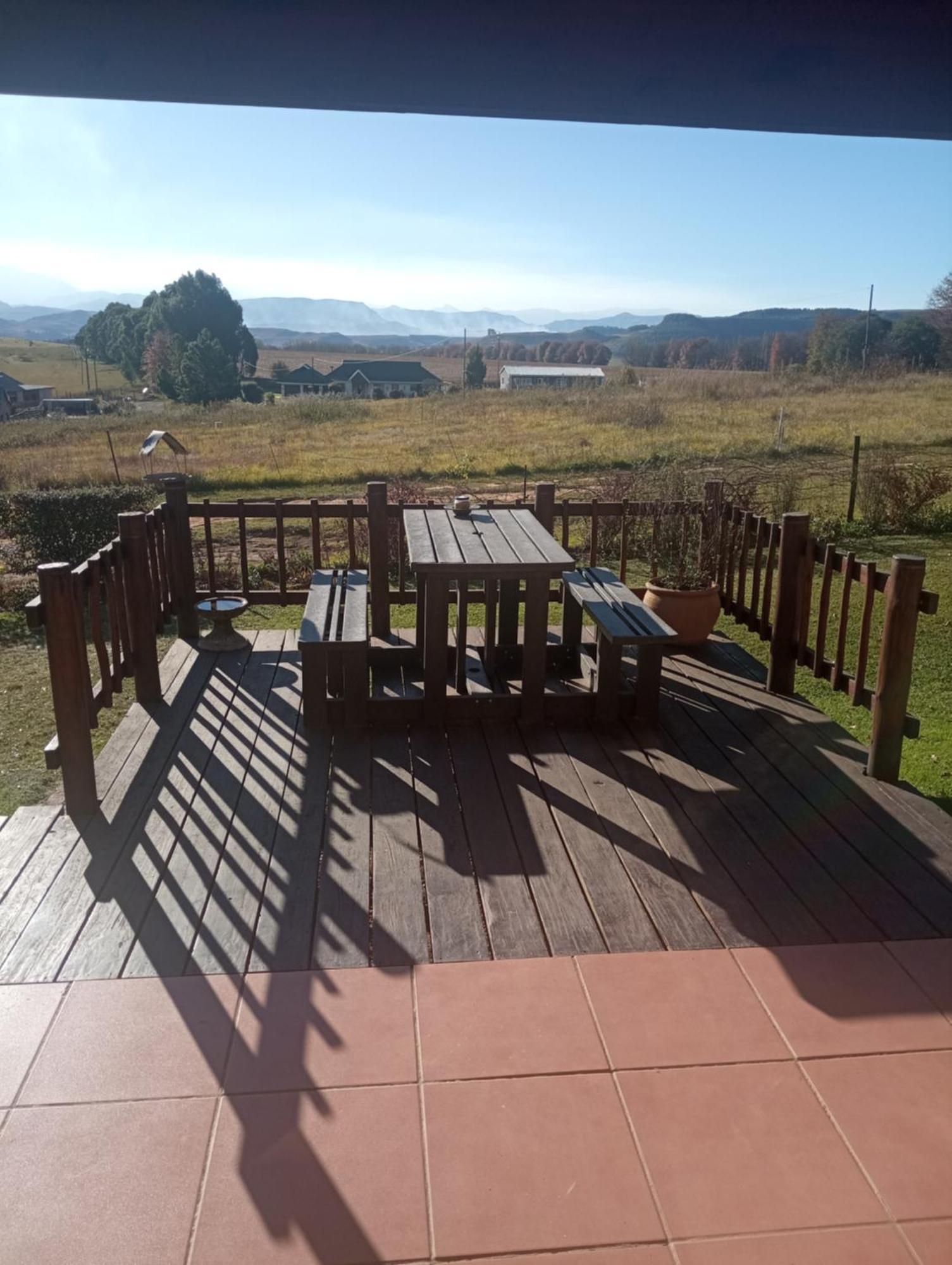 J&B Lodge Underberg Eksteriør bilde